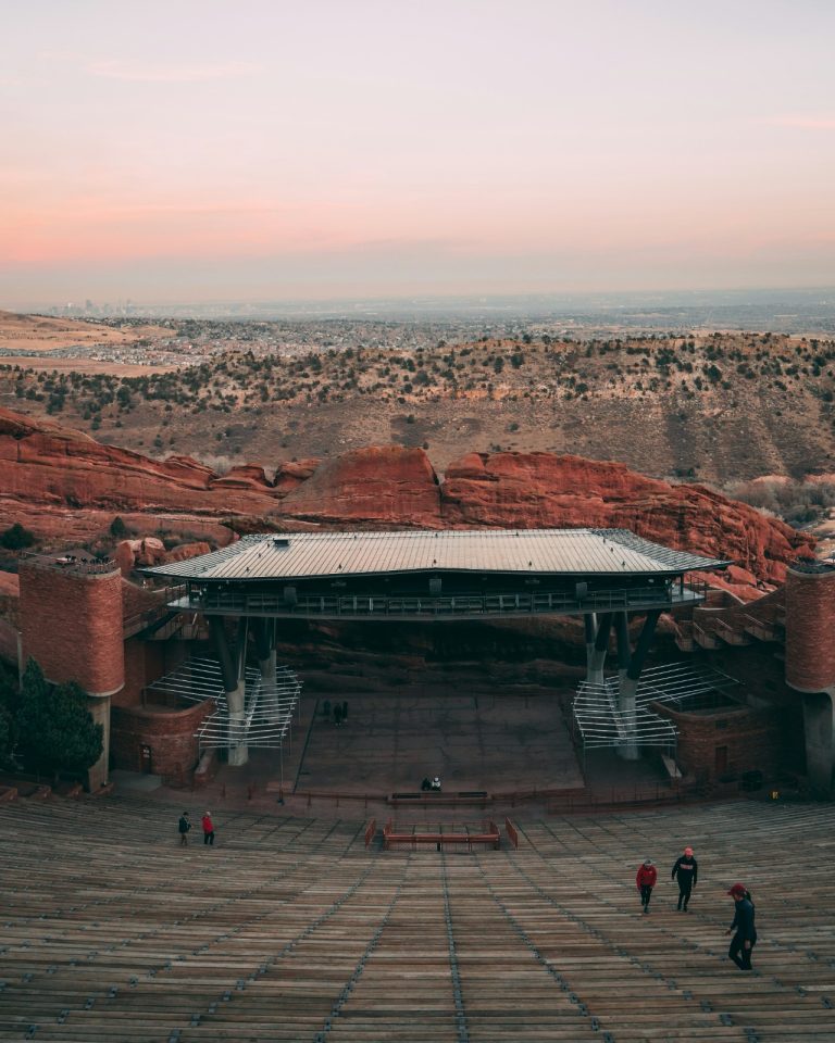 Discover Red Rocks Shuttle for a Stress-Free Journey